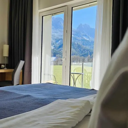 Spirodom 3* أدمونت