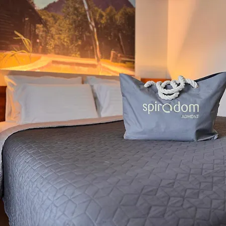 Spirodom ホテル アドモント
